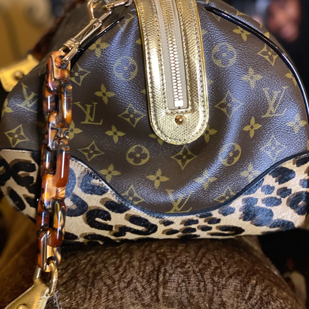 💕RARE: Limited Louis Vuitton Leopard Print - Picture 4 of 16